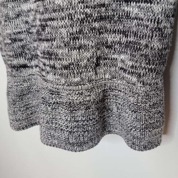 White House Black Market Cardigan With Ruffle Closure - Picture 10 of 15